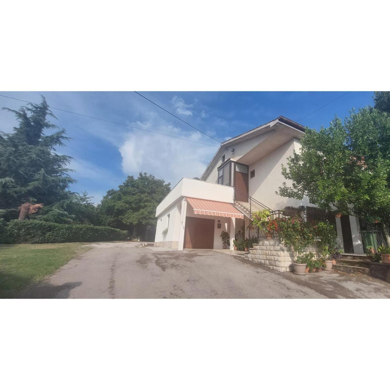 Apartman Dino Roč Εξωτερικό φωτογραφία
