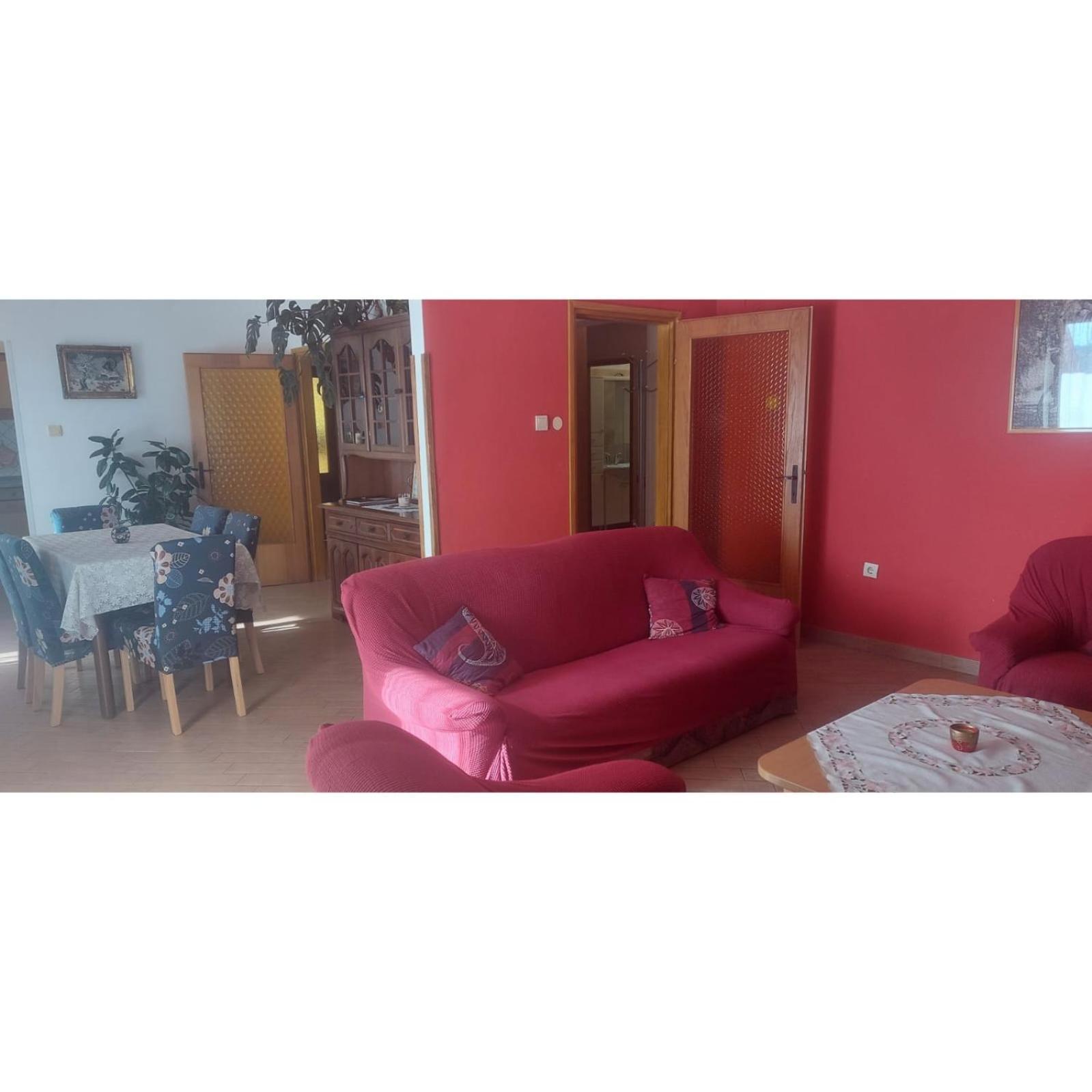 Apartman Dino Roč Εξωτερικό φωτογραφία